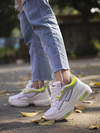 Stylestry Women Green Walking Shoes