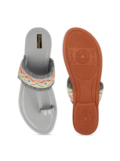 Stylestry Women Grey Woven Design One Toe Flats