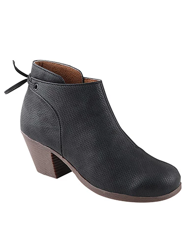 Stylestry Womens & Girls Black Solid Heeled Boots