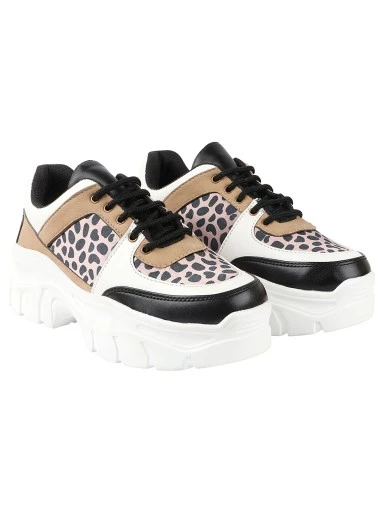 Stylestry Women Black Walking Shoes