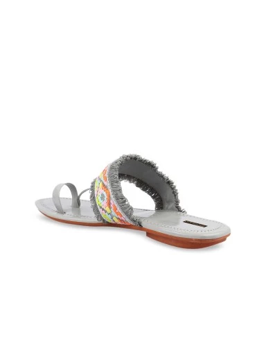Stylestry Women Grey Woven Design One Toe Flats