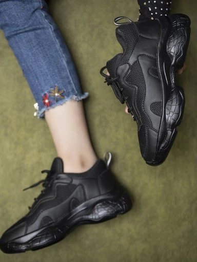 Stylestry Women Black Walking Shoes