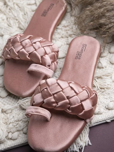 Stylestry Women Peach-Coloured One Toe Flats