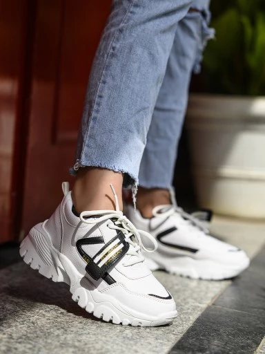 Stylestry Women & Girls Black Smart Casual Sneakers