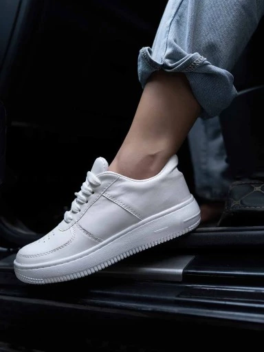Stylestry Women & Girls Smart Casual Sneakers
