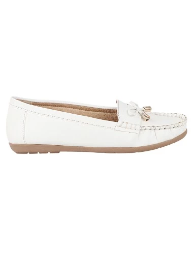 Stylestry Womens & Girls White Solid Ballerinas With Bow