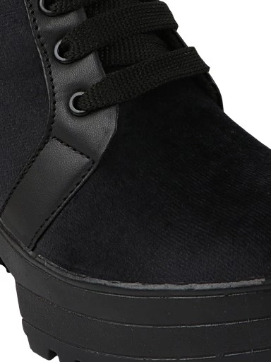 Stylestry Womens & Girls Black Solid Heeled Boots