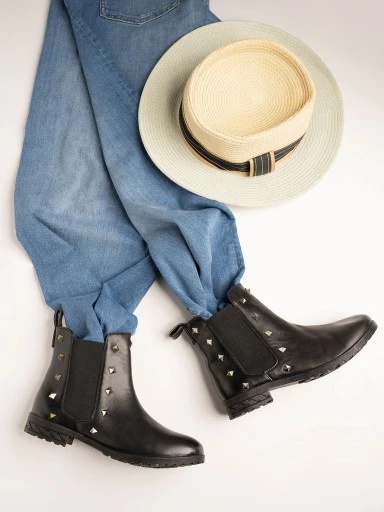 Stylestry Womens & Girls Pull On Black Solid Heeled Boots