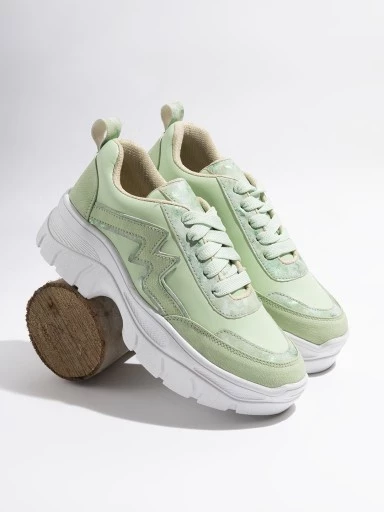 Stylestry Women Green & White Mesh Walking Shoes