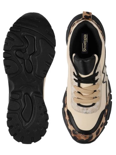 Stylestry Women Peach-Coloured Mesh Walking Shoes