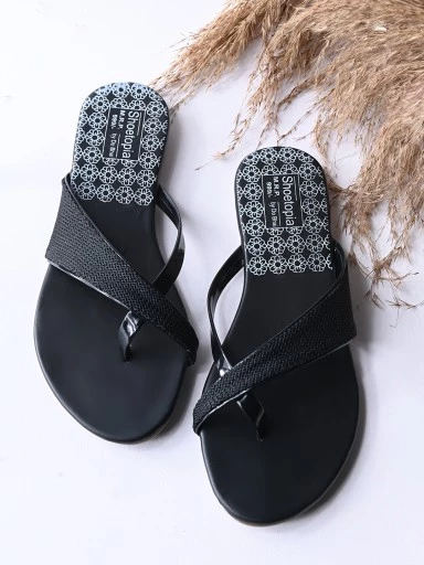 Stylestry Womens & Girls Black Solid One Toe Flats