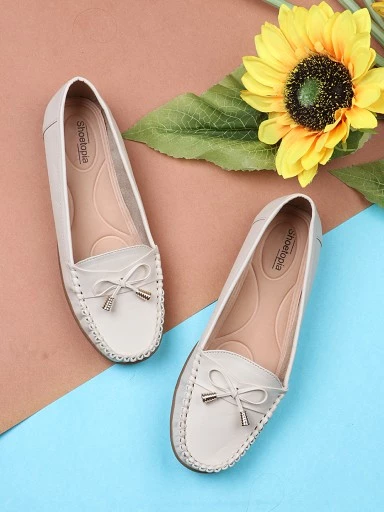 Stylestry Womens & Girls Cream Solid Ballerinas With Bow