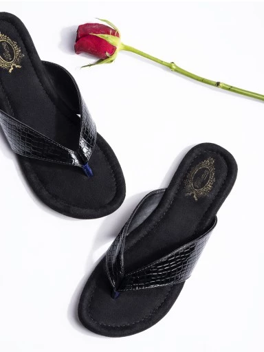Stylestry Women Black Open Toe Street Style Flats
