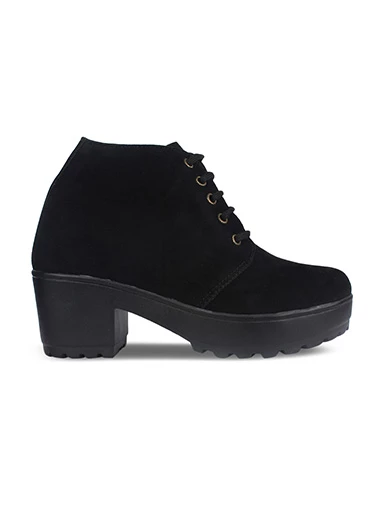Stylestry Womens & Girls Black Solid Heeled Boots