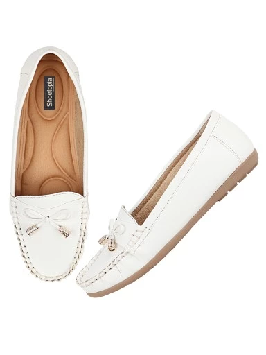 Stylestry Womens & Girls White Solid Ballerinas With Bow