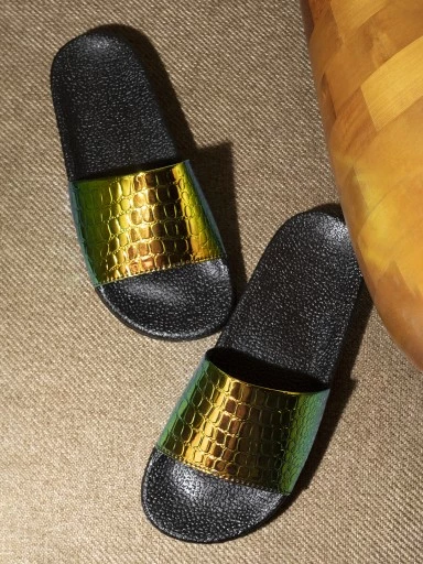 Stylestry Women & Girls Embellished Black Sliders