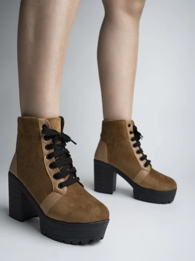 Stylestry Womens & Girls Tan Solid Heeled Boots