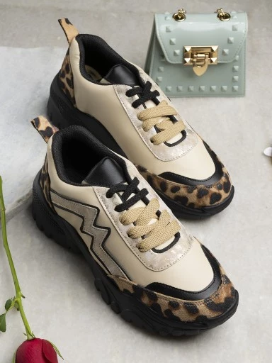 Stylestry Women Peach-Coloured Mesh Walking Shoes