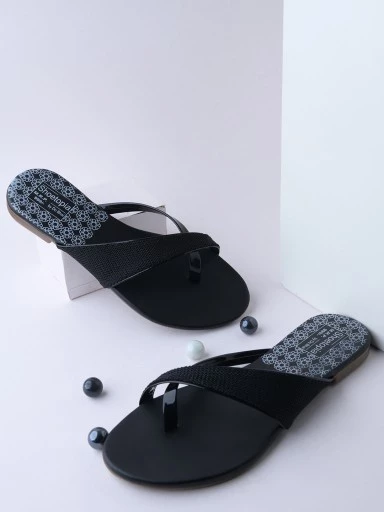 Stylestry Womens & Girls Black Solid One Toe Flats