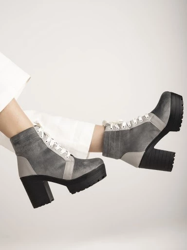 Stylestry Womens & Girls Grey Solid Heeled Boots