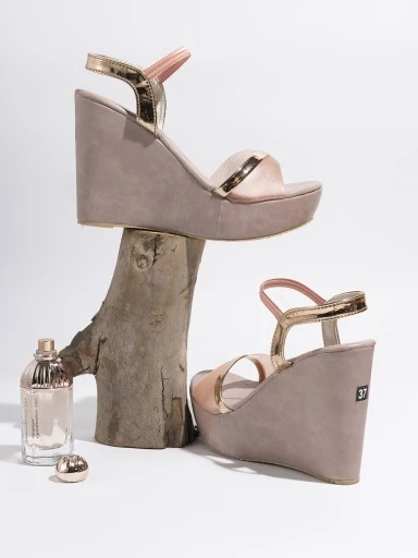Stylestry Peach-Coloured Wedge Sandals