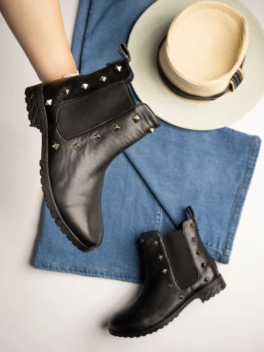 Stylestry Womens & Girls Pull On Black Solid Heeled Boots
