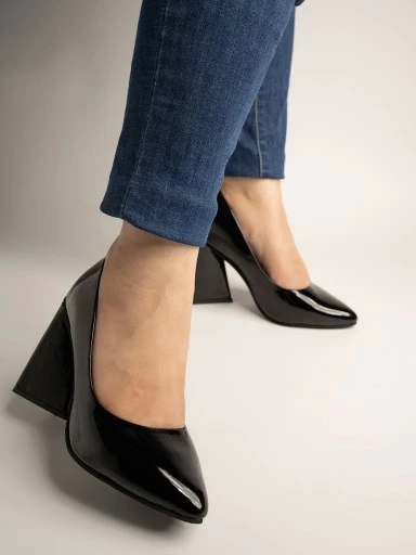 Stylestry Statement Block Heeled Pumps in Black patent Form Women & Girls
