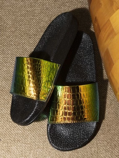 Stylestry Women & Girls Embellished Black Sliders