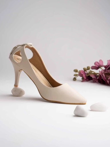 Stylestry Womens & Girls Cream Stiletto Heeled Solid Mules
